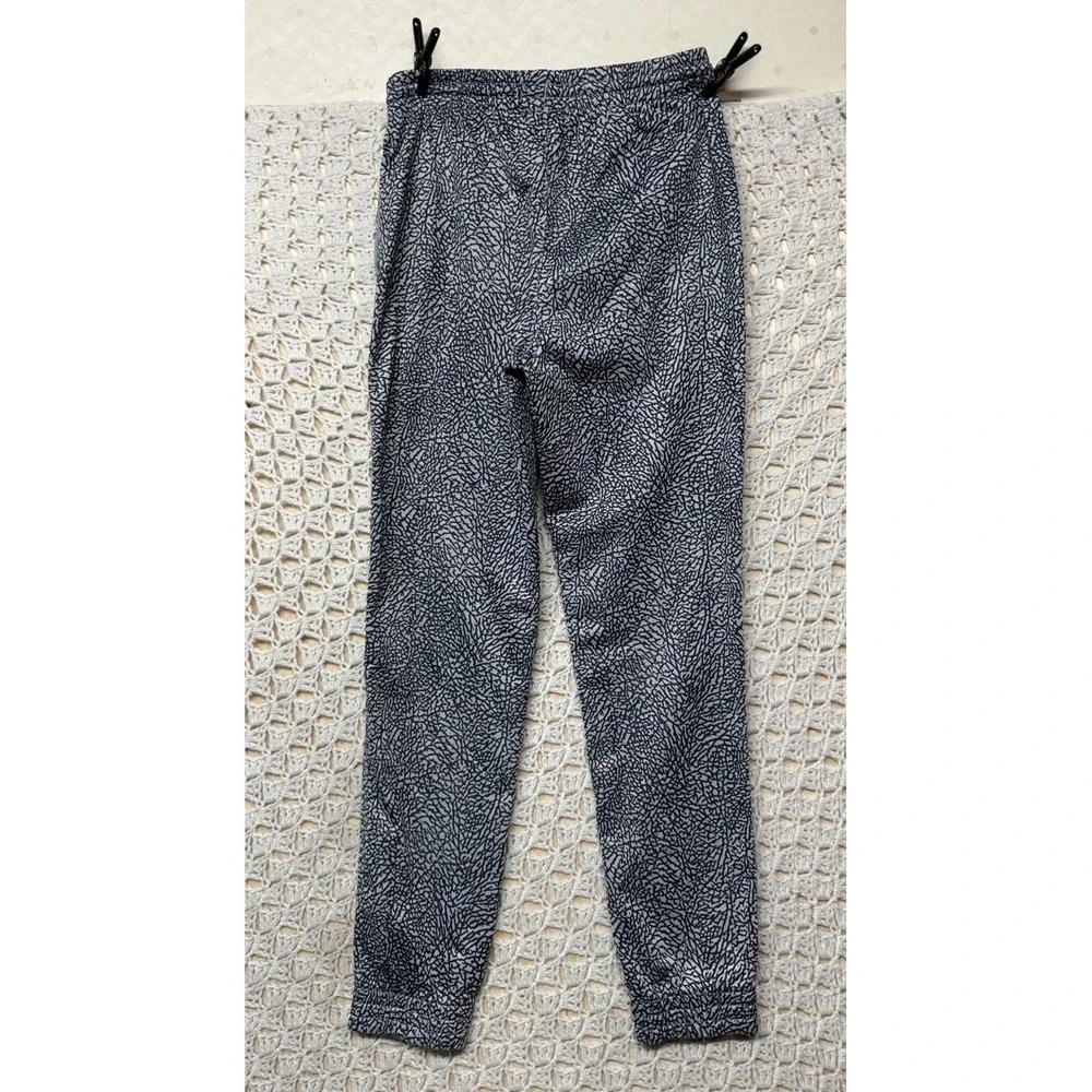 Nike Air Jordan Jumpman Logo Boy's Sz L 12-13 YRS Wolf Grey Joggers Pull On